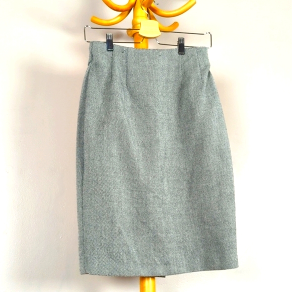 Vintage wool Ports tweed suit jacket and matching skirt - Picture 6 of 11